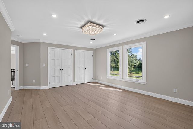10240 DEMOCRACY BLVD, Potomac, MD 20854