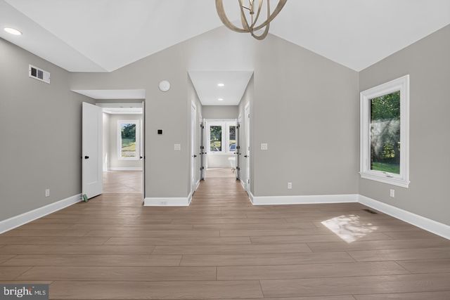 10240 DEMOCRACY BLVD, Potomac, MD 20854