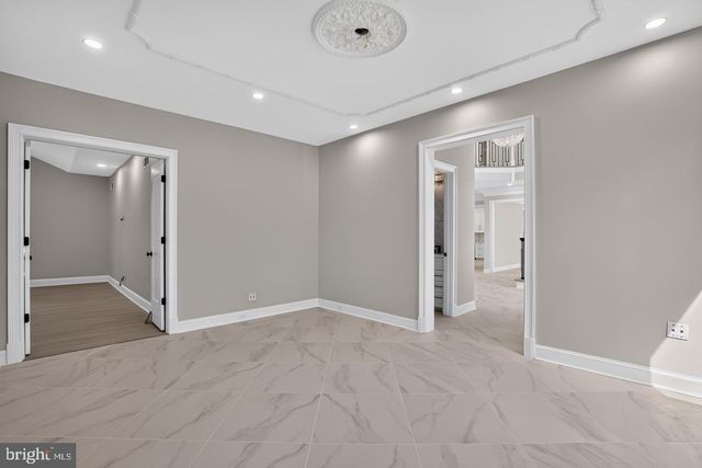 10240 DEMOCRACY BLVD, Potomac, MD 20854