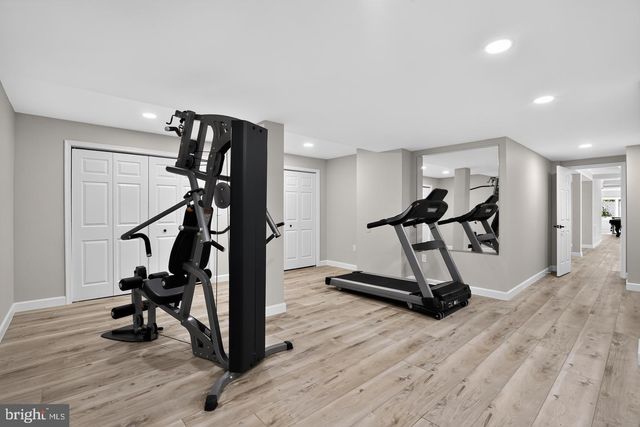 10240 DEMOCRACY BLVD, Potomac, MD 20854
