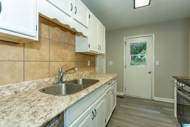 2903 CREEK LANE NE, Birmingham, AL 35215