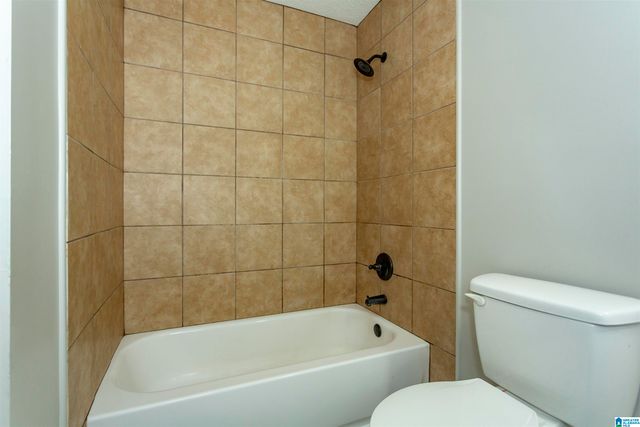 2903 CREEK LANE NE, Birmingham, AL 35215