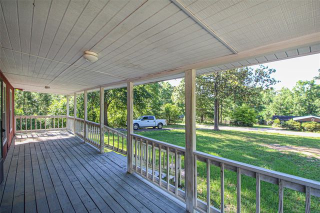 347 E Highland Drive, Livingston, TX 77351