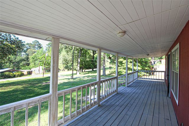 347 E Highland Drive, Livingston, TX 77351