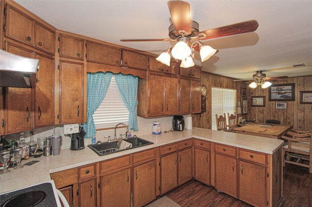 347 E Highland Drive, Livingston, TX 77351