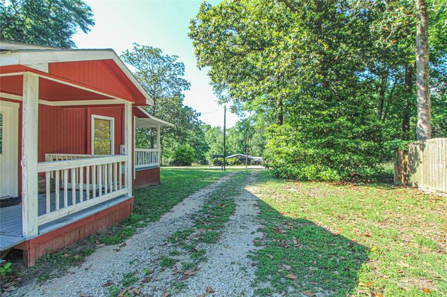347 E Highland Drive, Livingston, TX 77351