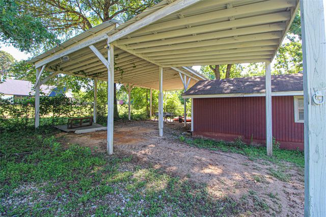 347 E Highland Drive, Livingston, TX 77351