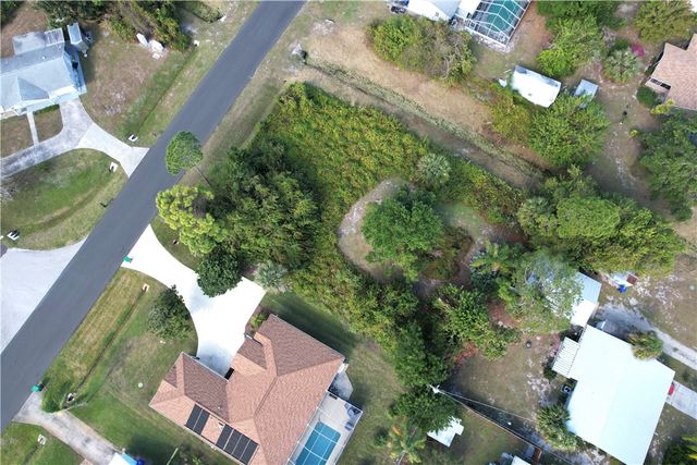 139 S Wimbrow Drive, Sebastian, FL 32958