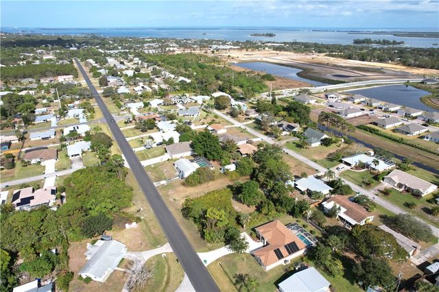 139 S Wimbrow Drive, Sebastian, FL 32958