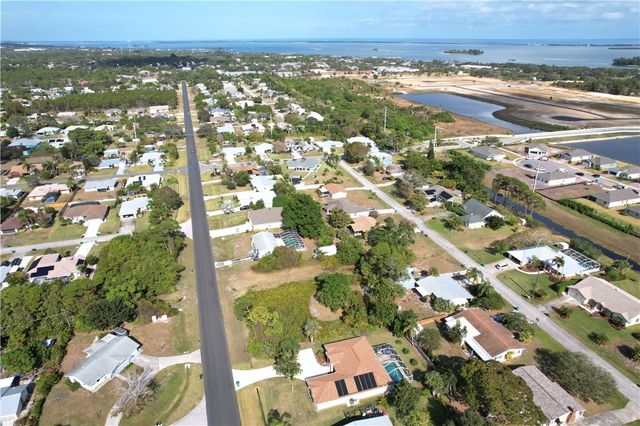 139 S Wimbrow Drive, Sebastian, FL 32958