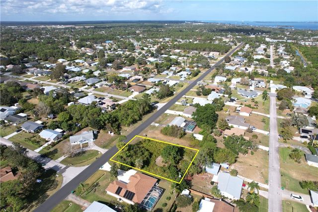 139 S Wimbrow Drive, Sebastian, FL 32958