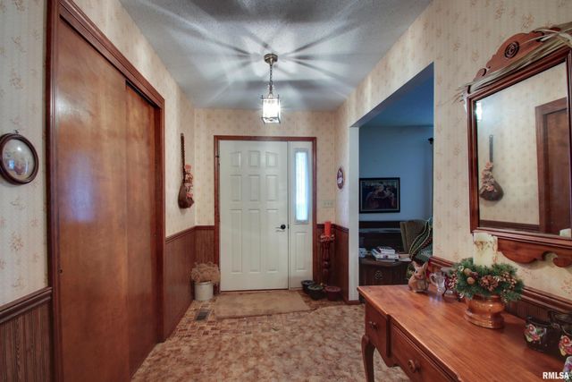 1620 Gayla Drive, Quincy, IL 62305