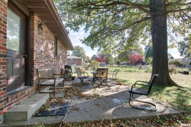 1620 Gayla Drive, Quincy, IL 62305