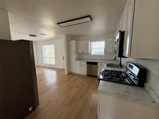 3416 Sunnydale Lane, Denton, TX 76209