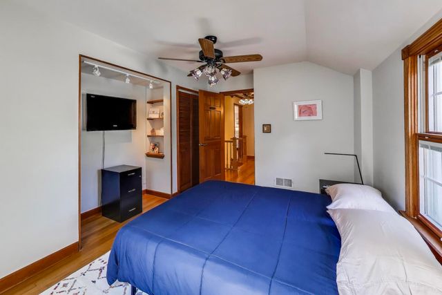 1607 S Ashland Avenue, Park Ridge, IL 60068