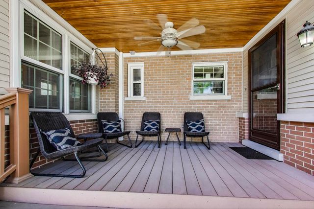 1607 S Ashland Avenue, Park Ridge, IL 60068