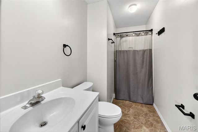 232 Autumn Oaks Drive, Troy, MO 63379
