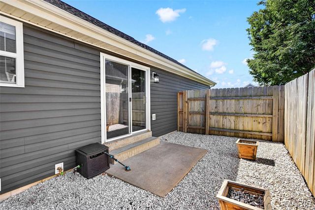 232 Autumn Oaks Drive, Troy, MO 63379