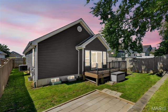 232 Autumn Oaks Drive, Troy, MO 63379