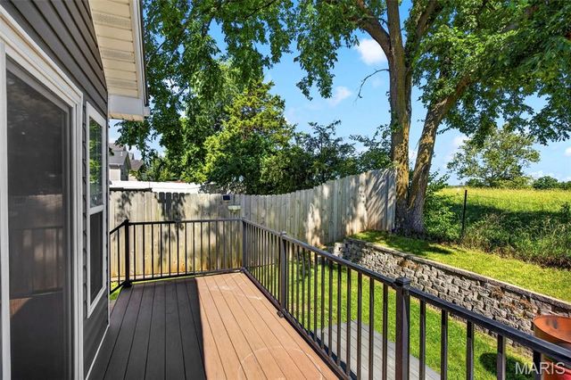 232 Autumn Oaks Drive, Troy, MO 63379