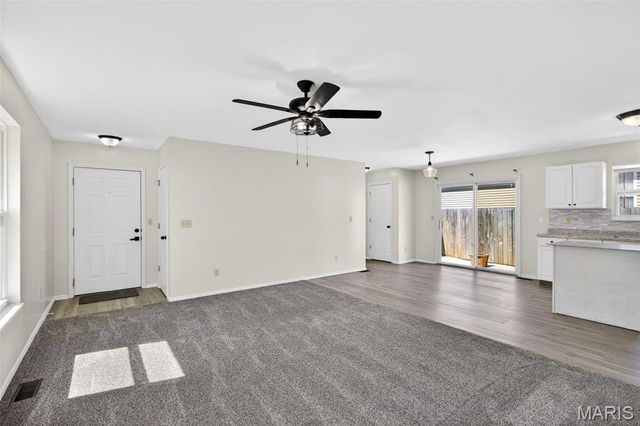 232 Autumn Oaks Drive, Troy, MO 63379