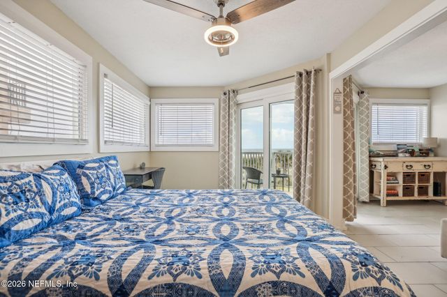 413 1ST Street S 303, Jacksonville Beach, FL 32250