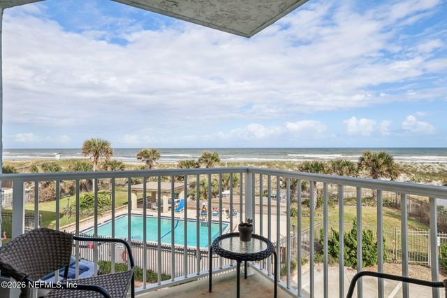 413 1ST Street S 303, Jacksonville Beach, FL 32250