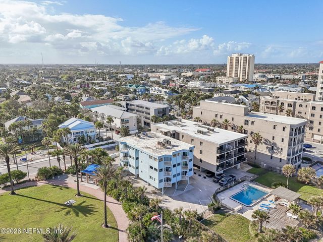 413 1ST Street S 303, Jacksonville Beach, FL 32250