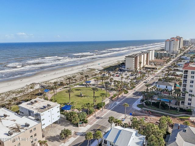 413 1ST Street S 303, Jacksonville Beach, FL 32250