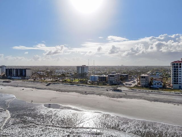 413 1ST Street S 303, Jacksonville Beach, FL 32250