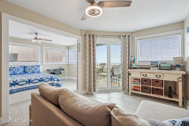 413 1ST Street S 303, Jacksonville Beach, FL 32250