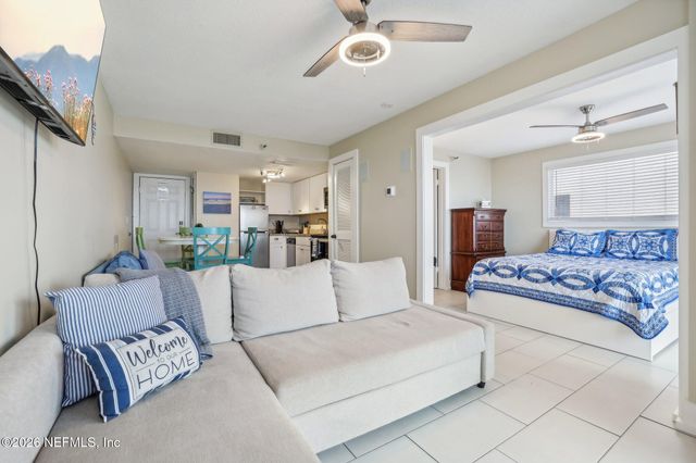 413 1ST Street S 303, Jacksonville Beach, FL 32250