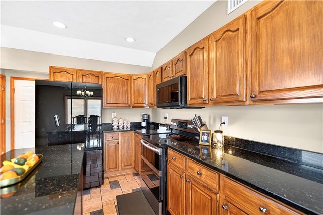 111 Lopez Dr, South Union Twp, PA 15401