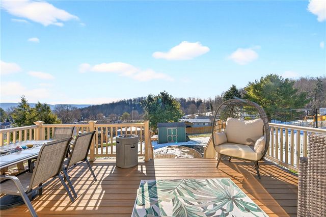 111 Lopez Dr, South Union Twp, PA 15401