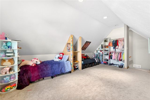 111 Lopez Dr, South Union Twp, PA 15401