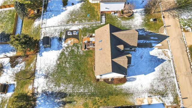 111 Lopez Dr, South Union Twp, PA 15401