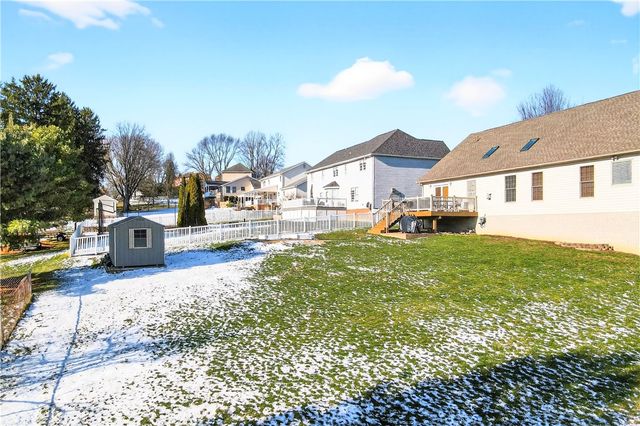 111 Lopez Dr, South Union Twp, PA 15401