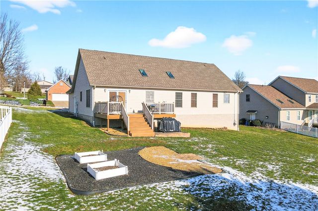 111 Lopez Dr, South Union Twp, PA 15401