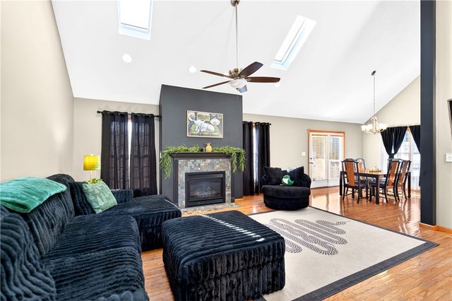 111 Lopez Dr, South Union Twp, PA 15401