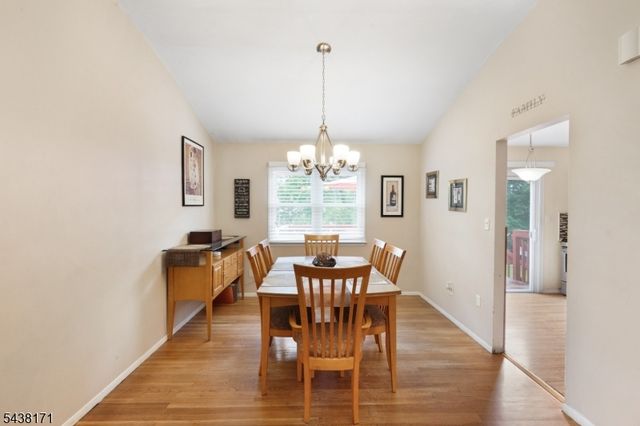 35 Saint Marys Dr, Roxbury Twp., NJ 07876