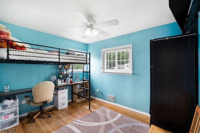 35 Saint Marys Dr, Roxbury Twp., NJ 07876