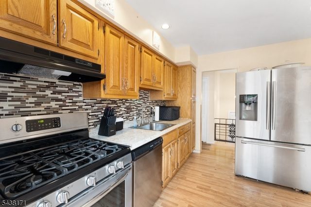 35 Saint Marys Dr, Roxbury Twp., NJ 07876