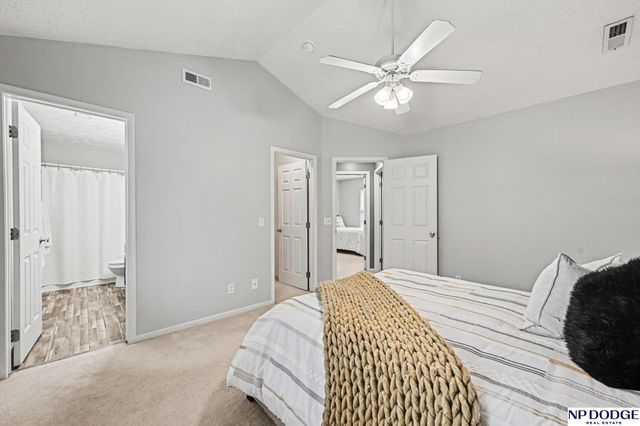 11259 S 202 Circle, Gretna, NE 68028