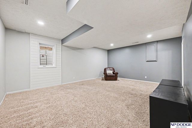11259 S 202 Circle, Gretna, NE 68028