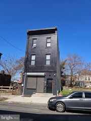 1345 W SOMERSET ST, Philadelphia, PA 19132