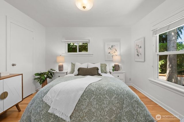 9718 12th Avenue NW, Seattle, WA 98117