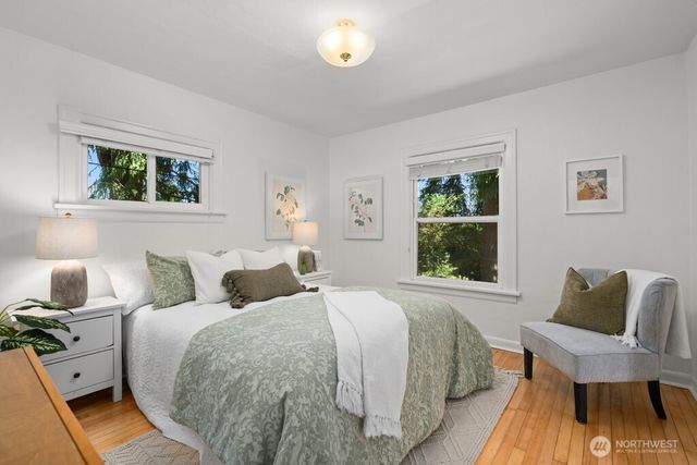 9718 12th Avenue NW, Seattle, WA 98117