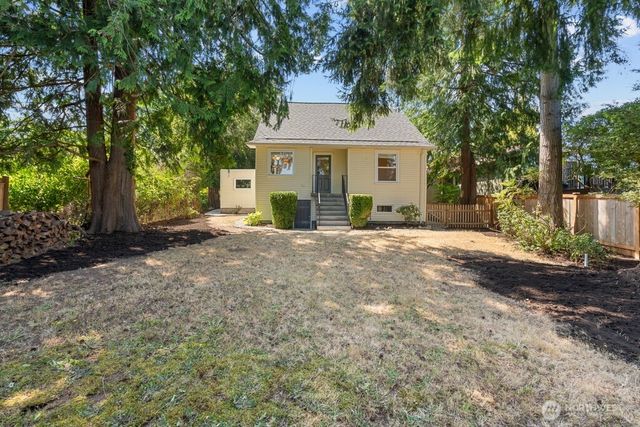 9718 12th Avenue NW, Seattle, WA 98117