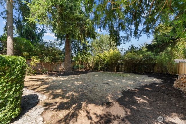 9718 12th Avenue NW, Seattle, WA 98117