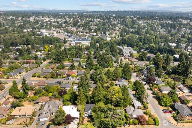 9718 12th Avenue NW, Seattle, WA 98117